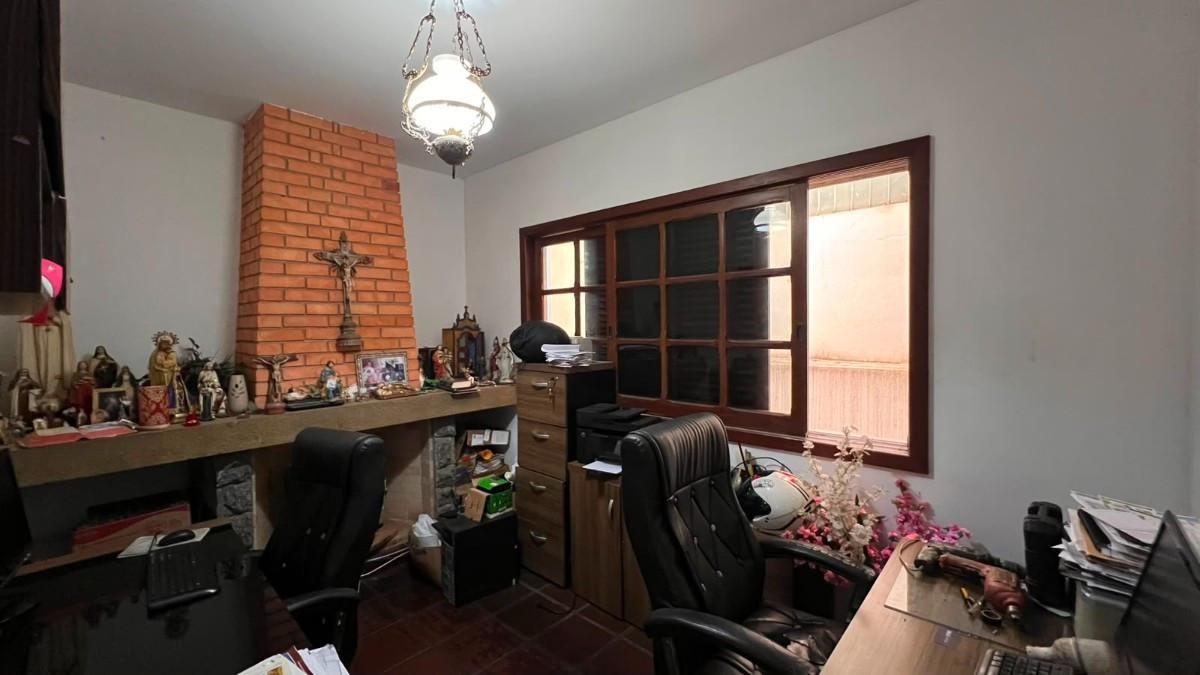 Casa, São Lucas, 4 Quartos, 4 Vagas, 1 Suíte