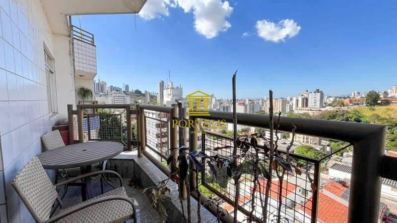 Cobertura, Luxemburgo, 4 Quartos, 2 Vagas, 1 Suíte