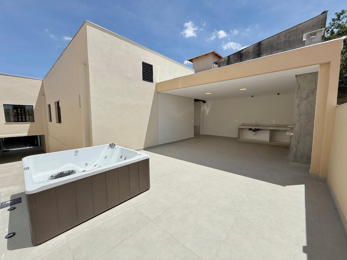 Casa, Manacás, 3 Quartos, 3 Vagas, 3 Suítes