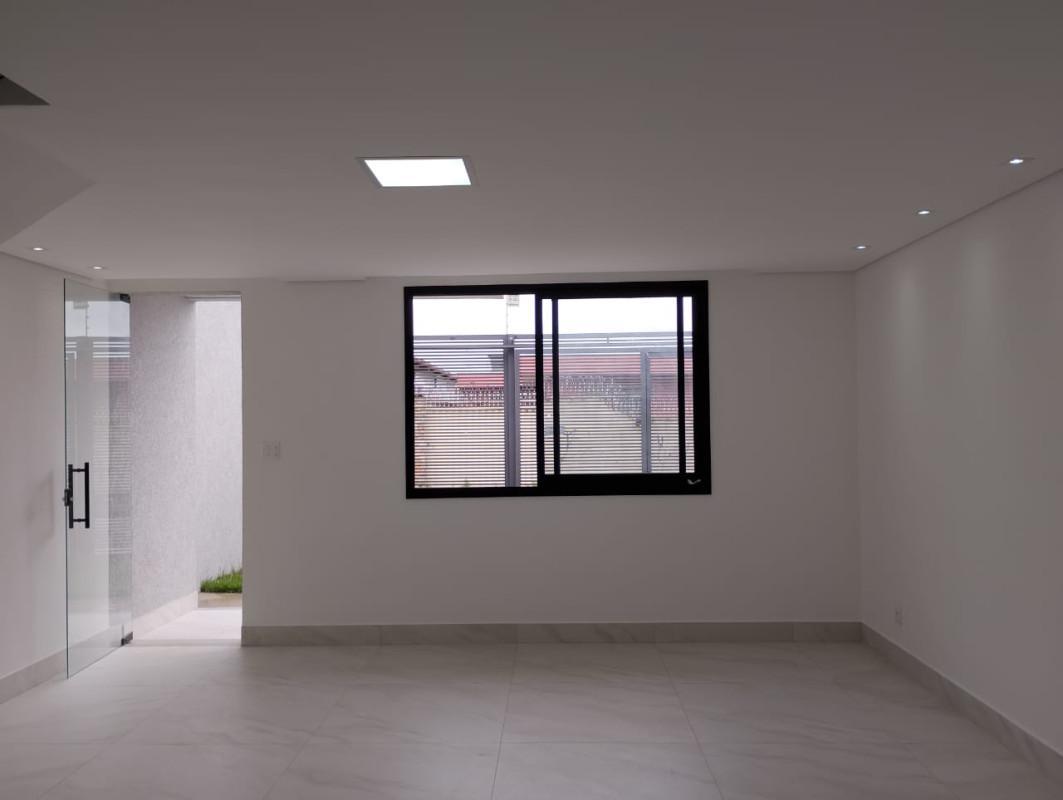 Casa, Planalto, 3 Quartos, 1 Vaga, 2 Suítes