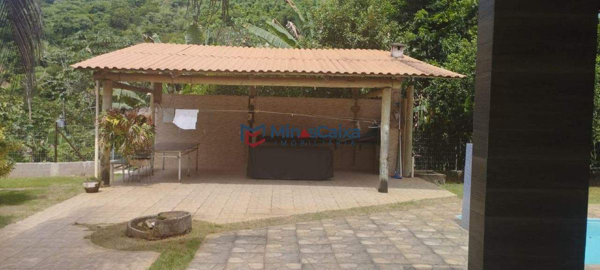 Fazenda, Córrego do Caçador, 3 Quartos, 8 Vagas, 1 Suíte