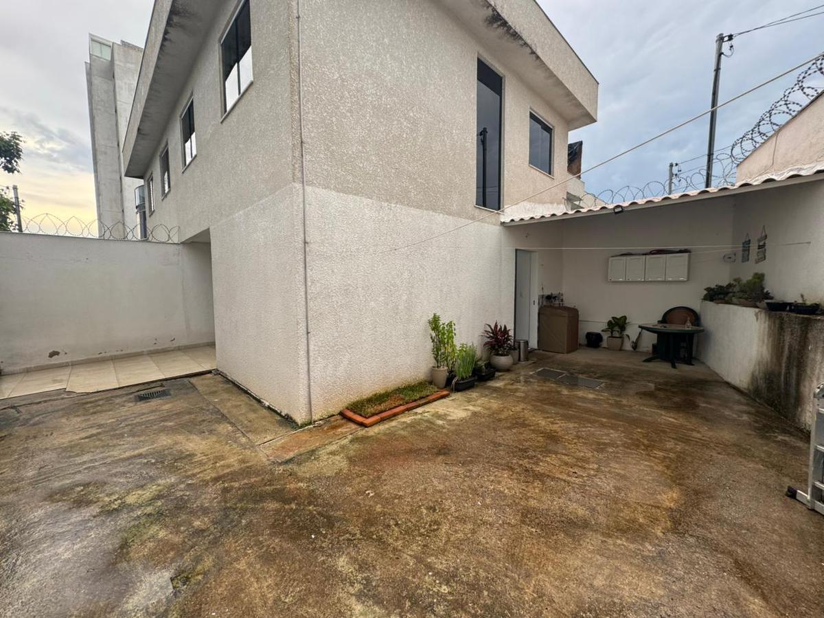Casa, Manacás, 3 Quartos, 2 Vagas, 1 Suíte