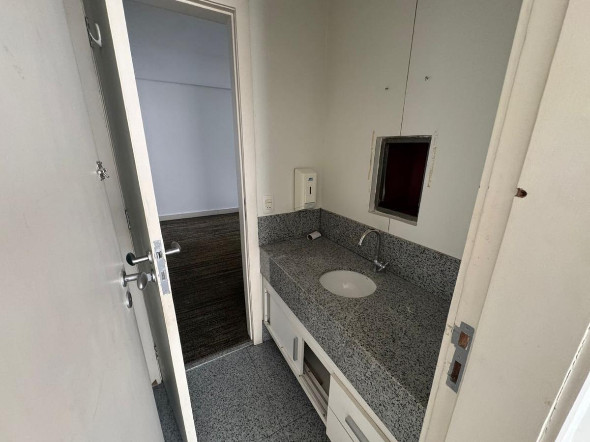 Casa Comercial, Floresta, 20 Quartos, 2 Vagas
