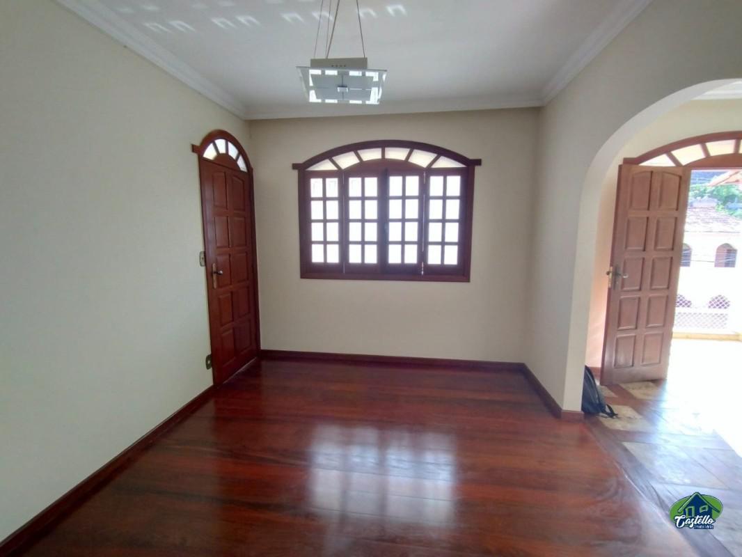 Casa, Cachoeirinha, 3 Quartos, 2 Vagas, 1 Suíte