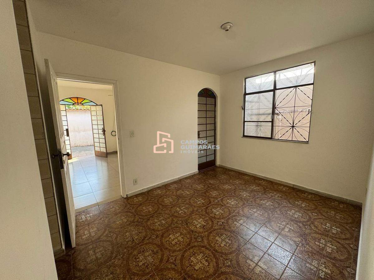 Casa, Átila de Paiva, 3 Quartos, 2 Vagas, 1 Suíte