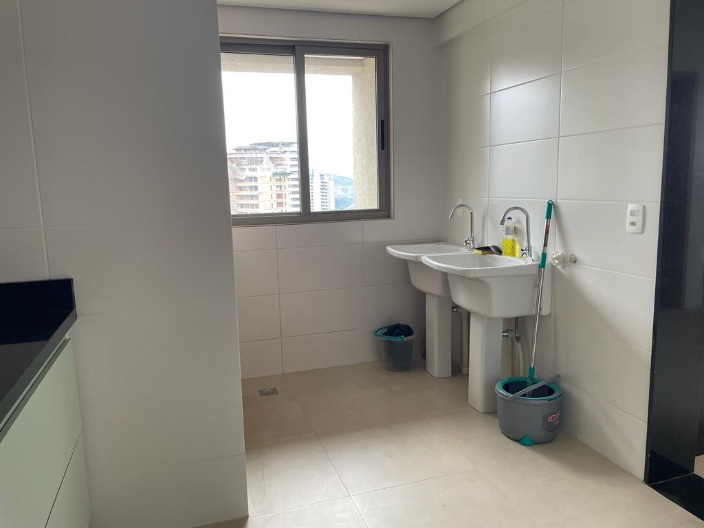 Cobertura, Vale do Sereno, 4 Quartos, 7 Vagas, 4 Suítes