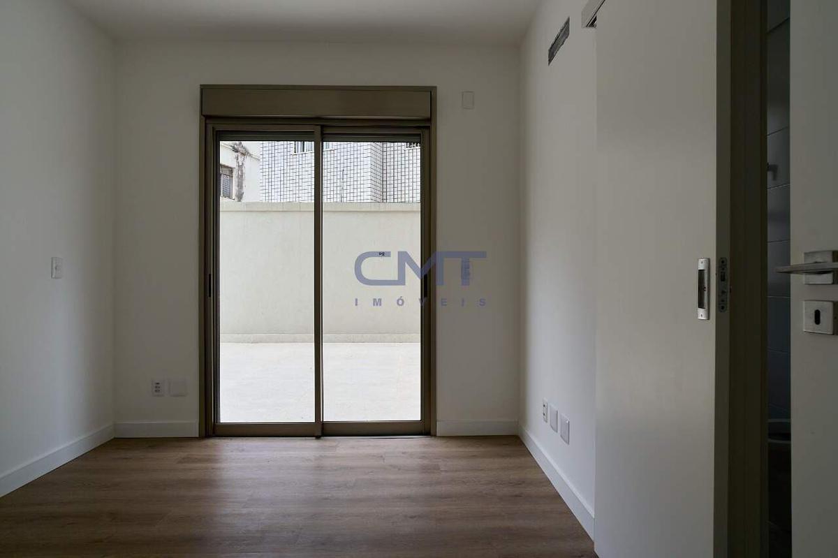 Apartamento, Cruzeiro, 4 Quartos, 4 Vagas, 2 Suítes