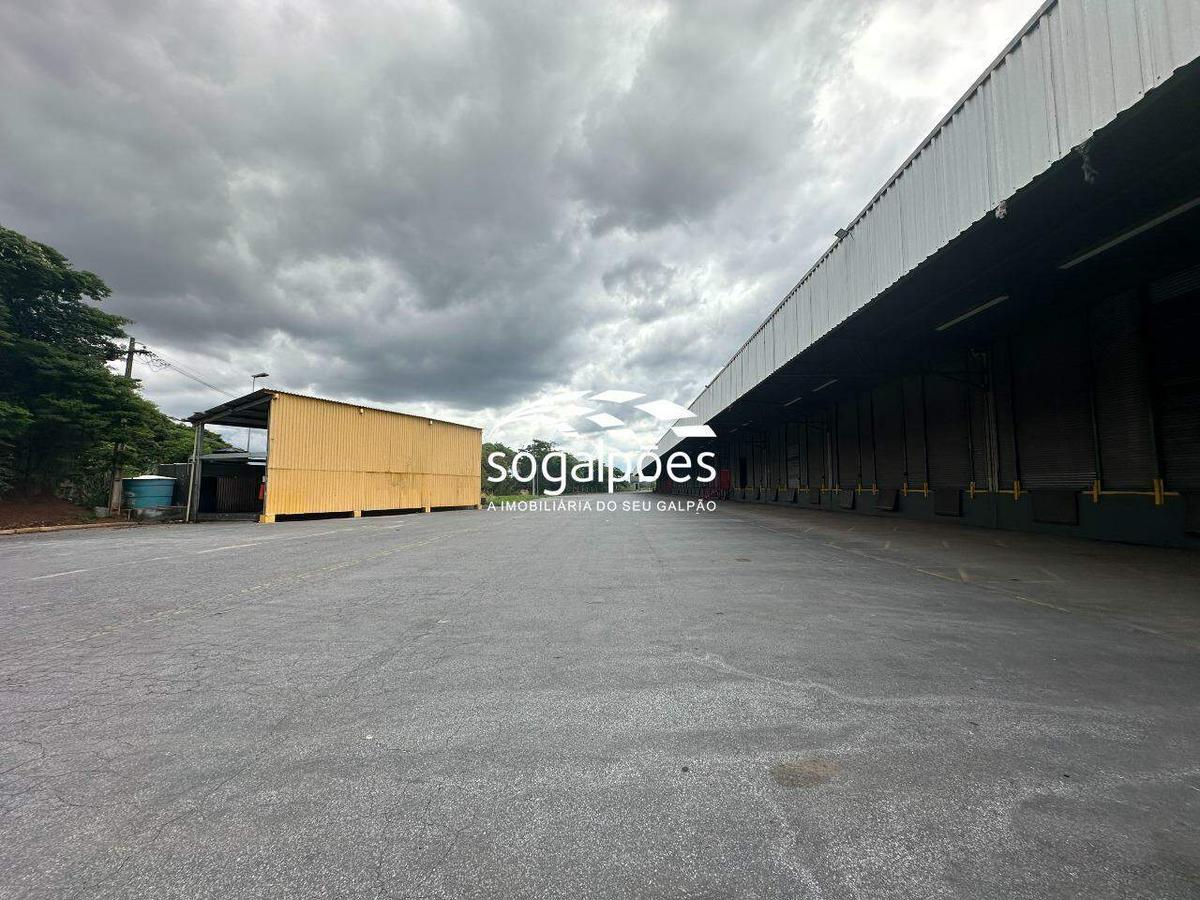 Galpão, Campina Verde, 30 Vagas