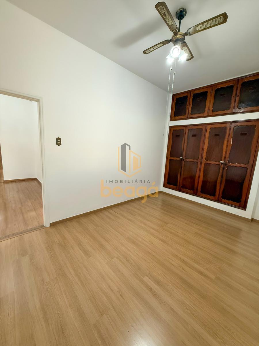 Casa, Carlos Prates, 3 Quartos, 2 Vagas