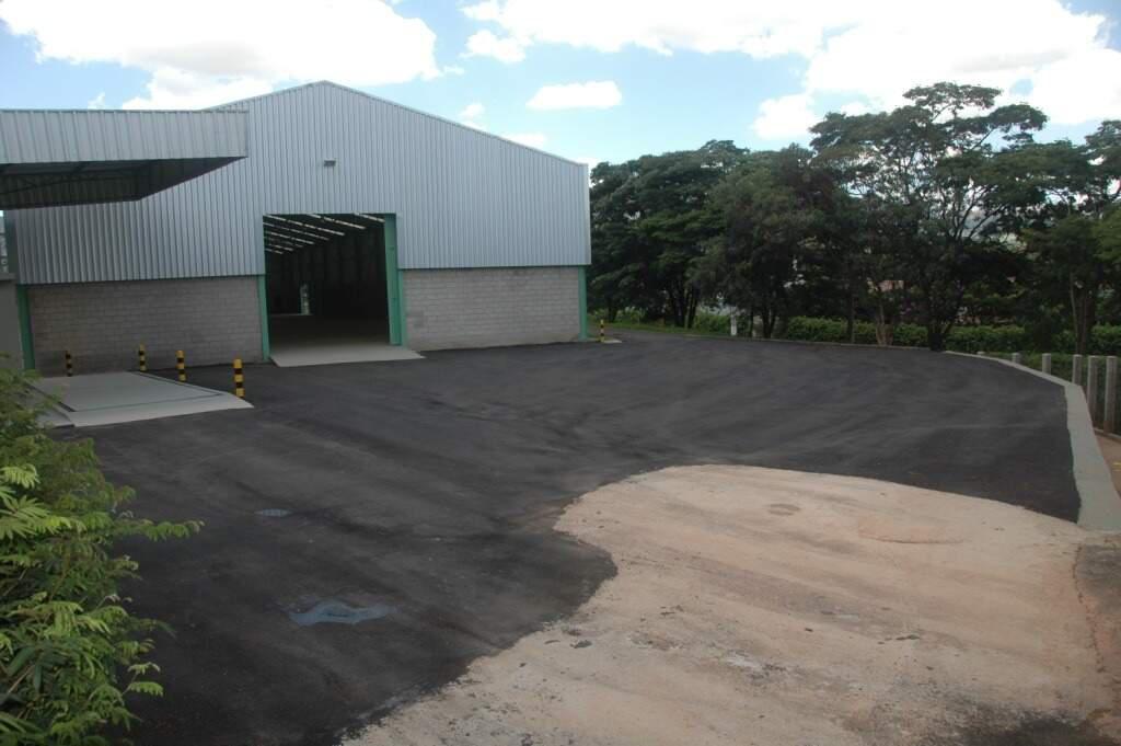 Galpão, Distrito Industrial, 26 Vagas