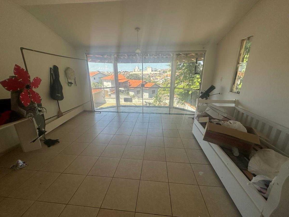 Casa, Campos Elíseos, 2 Quartos, 0 Vaga, 1 Suíte