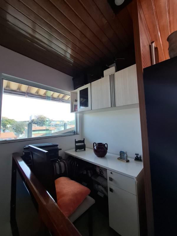 Cobertura, Santa Cruz Industrial, 3 Quartos, 2 Vagas, 1 Suíte