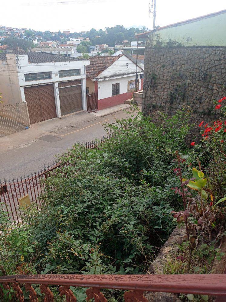 Casa, Centro, 3 Quartos, 0 Vaga, 1 Suíte
