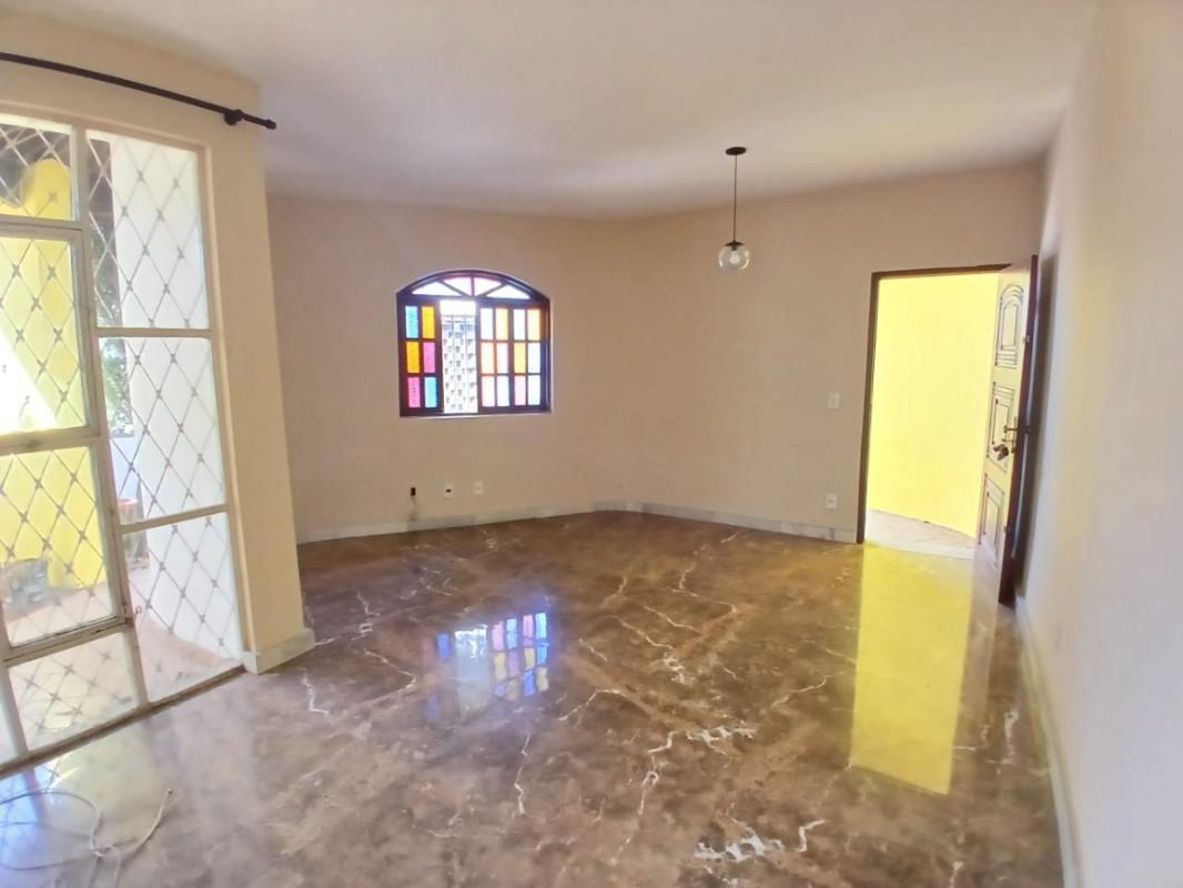 Casa, São João Batista (venda Nova), 3 Quartos, 4 Vagas, 1 Suíte
