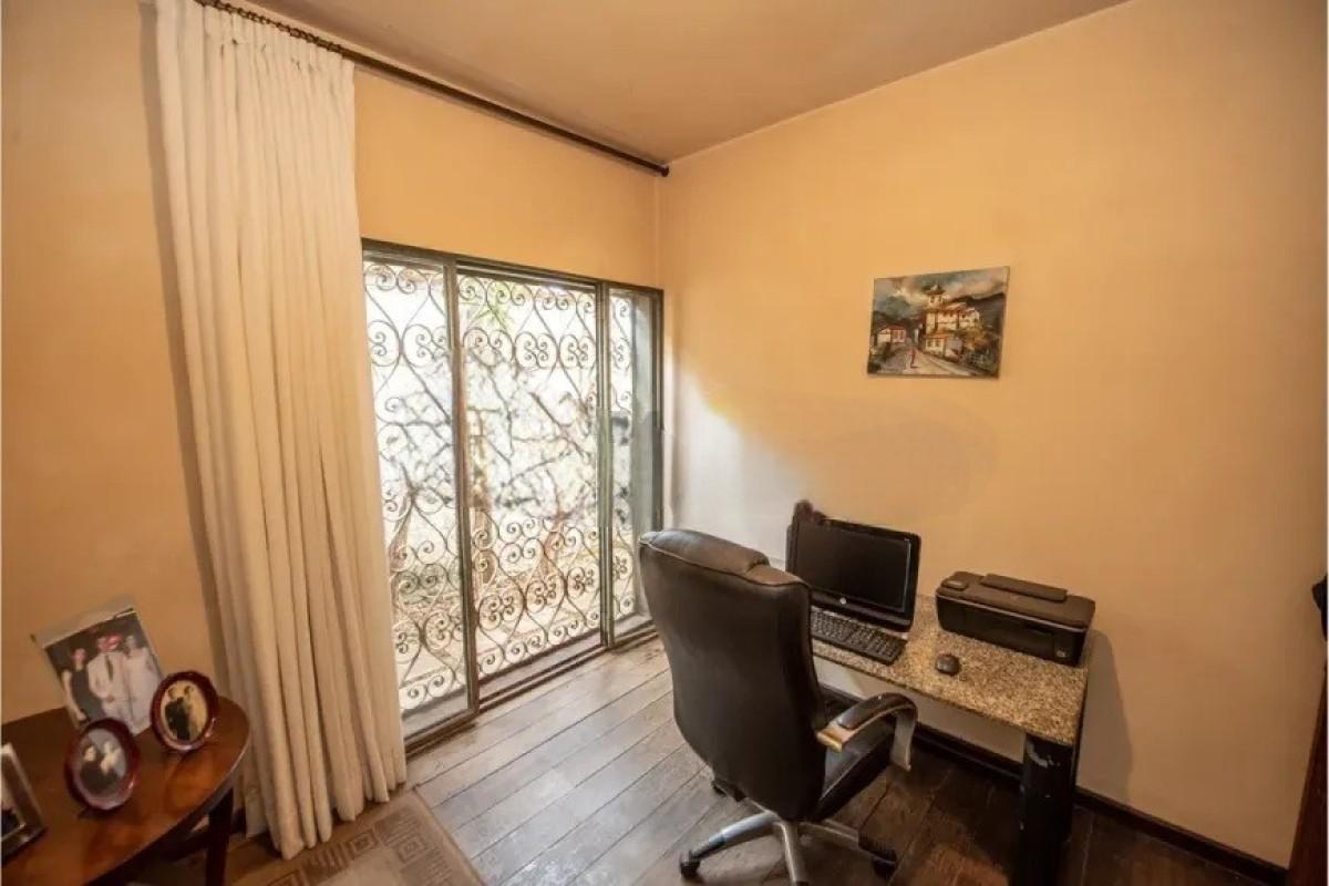 Casa, Mangabeiras, 4 Quartos, 4 Vagas, 1 Suíte
