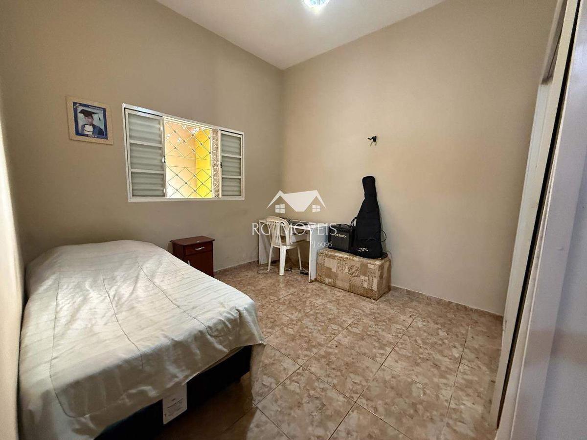 Casa, Niterói, 4 Quartos, 6 Vagas, 1 Suíte