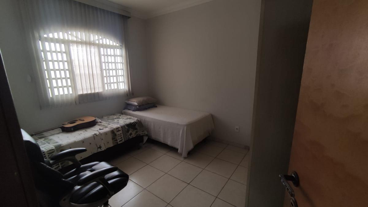 Casa, Serrano, 3 Quartos, 2 Vagas, 1 Suíte