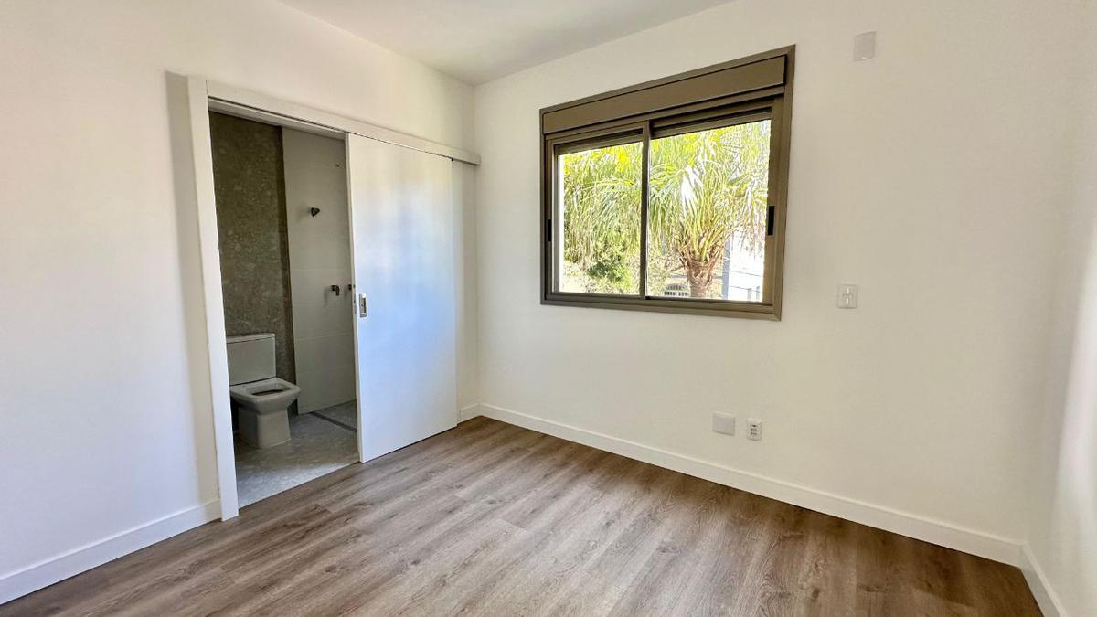 Apartamento, Cruzeiro, 4 Quartos, 4 Vagas, 2 Suítes