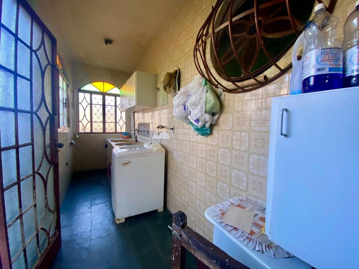 Casa, Santa Branca, 3 Quartos, 4 Vagas, 2 Suítes