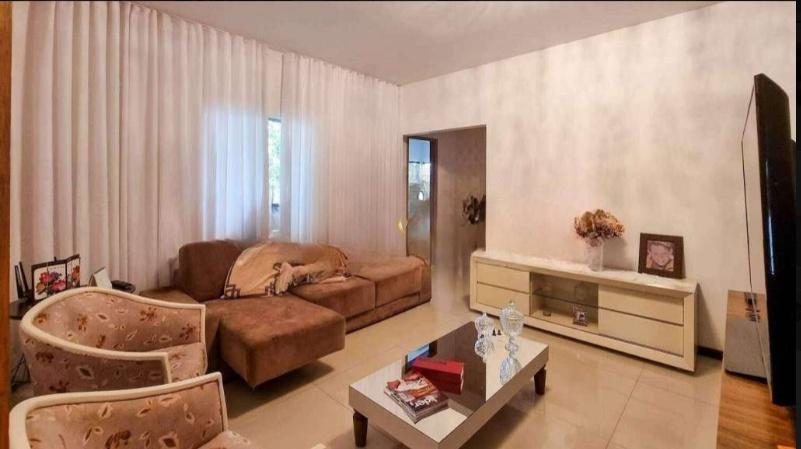 Casa, Retiro do Chalé, 5 Quartos, 4 Vagas, 2 Suítes