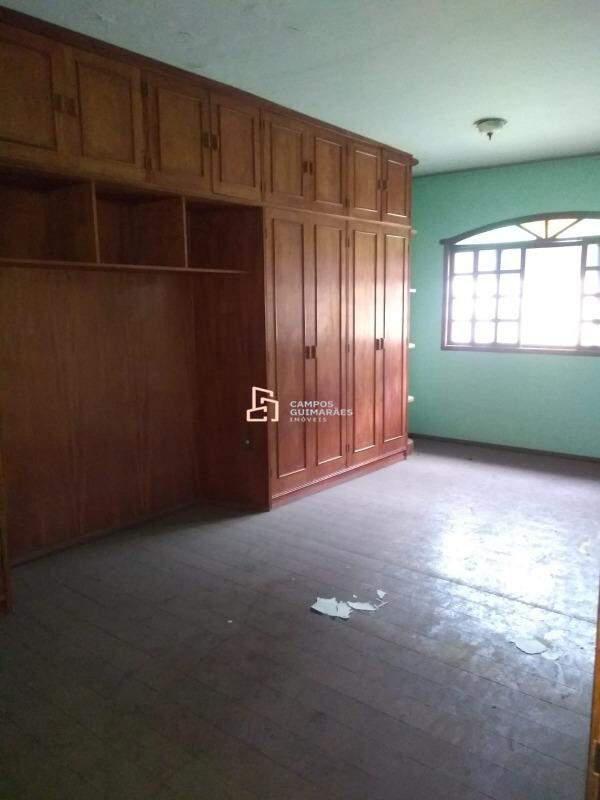 Casa, Barreiro, 4 Quartos, 2 Vagas, 1 Suíte