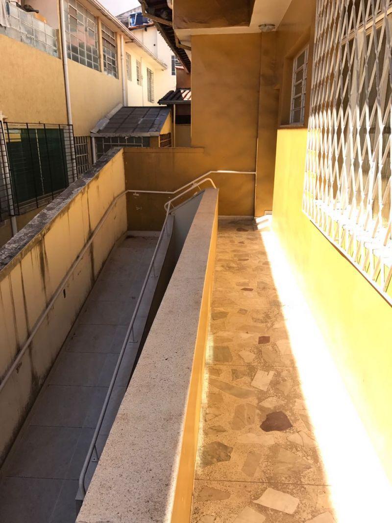 Casa, Colégio Batista, 9 Quartos, 2 Vagas, 2 Suítes