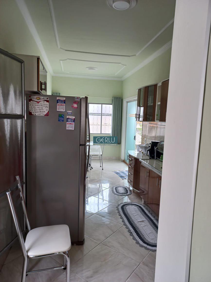 Casa, Jardim Brasília, 3 Quartos, 2 Vagas, 1 Suíte