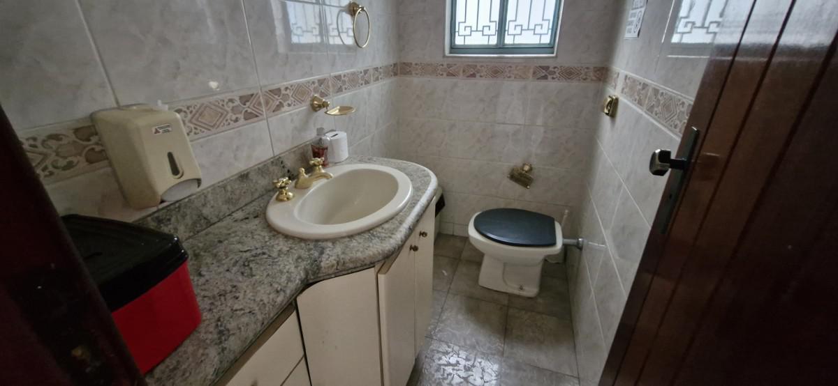Casa, Concórdia, 10 Quartos, 8 Vagas, 1 Suíte