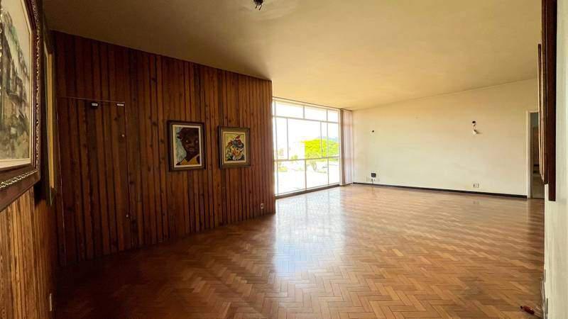 Casa, Cidade Jardim, 7 Quartos, 8 Vagas, 1 Suíte