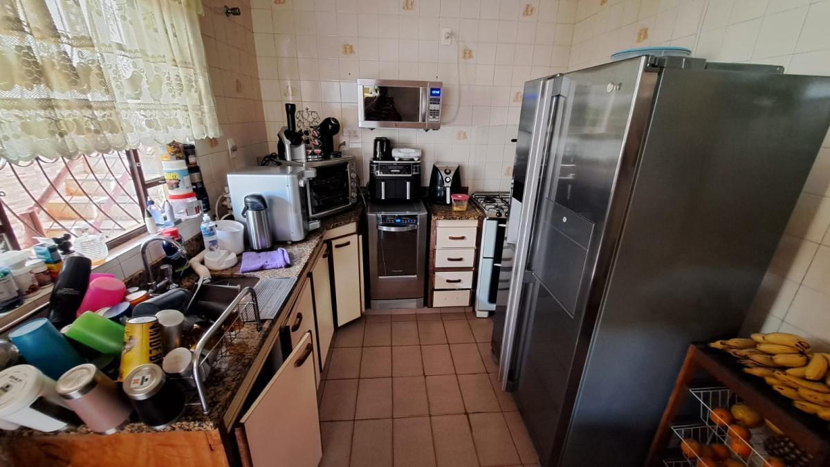 Casa, Alto Caiçaras, 3 Quartos, 3 Vagas, 1 Suíte