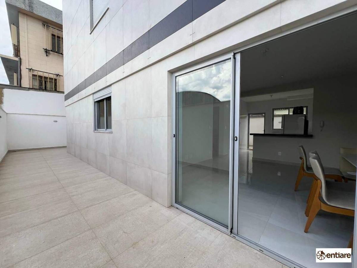 Apartamento, Barreiro, 3 Quartos, 2 Vagas, 1 Suíte