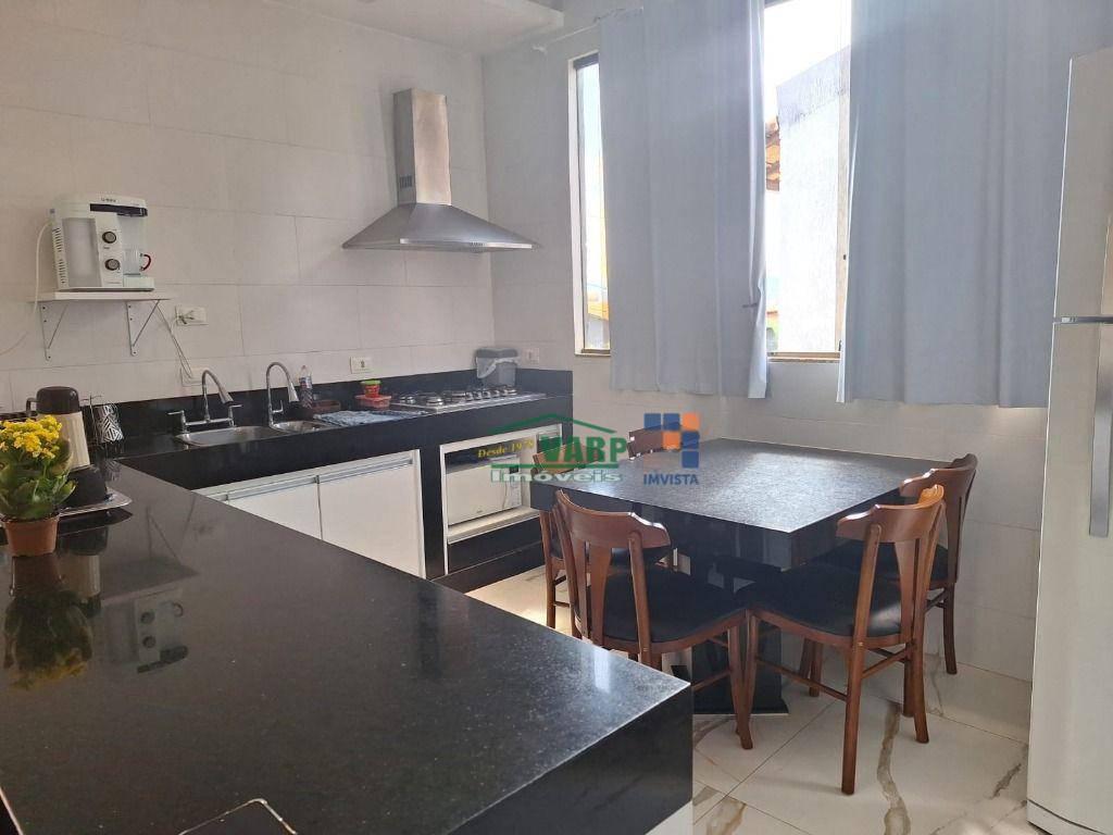 Casa, Paciência, 4 Quartos, 0 Vaga, 3 Suítes