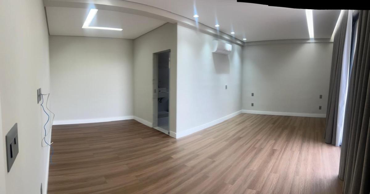 Casa, Centro, 4 Quartos, 2 Vagas, 4 Suítes