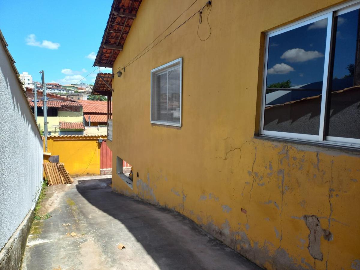 Casa, Parque Xangri-lá, 4 Quartos, 4 Vagas, 2 Suítes