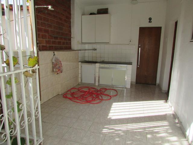 Casa, Carlos Prates