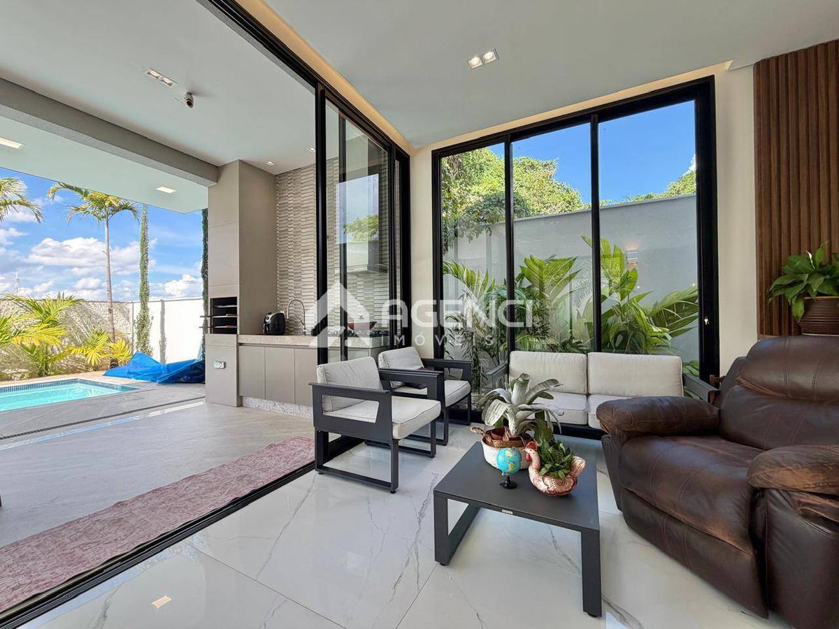 Casa, Portal do Sol, 4 Quartos, 0 Vaga, 4 Suítes