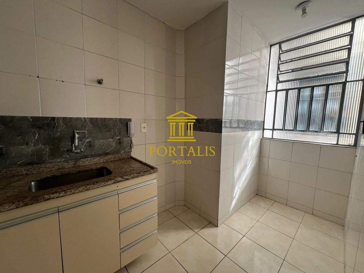 Apartamento, Sagrada Família, 2 Quartos, 1 Vaga
