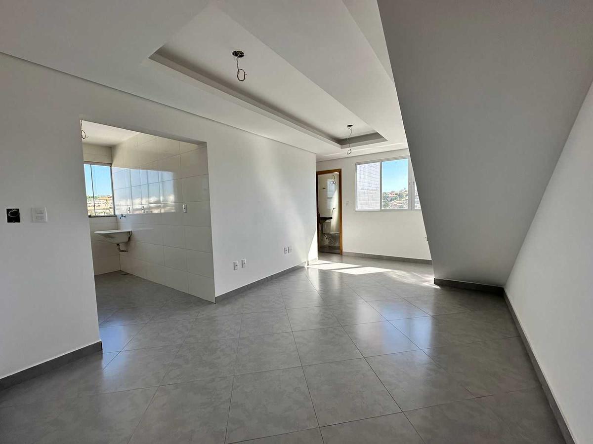 Cobertura, Santa Mônica, 2 Quartos, 2 Vagas, 1 Suíte