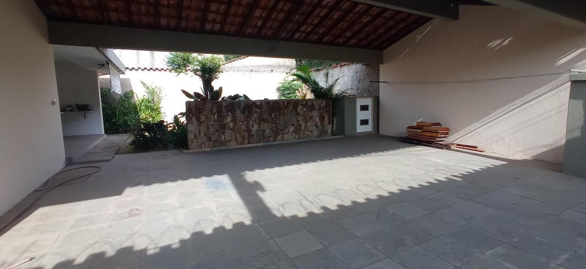 Casa, Santa Helena, 6 Quartos, 4 Vagas, 2 Suítes