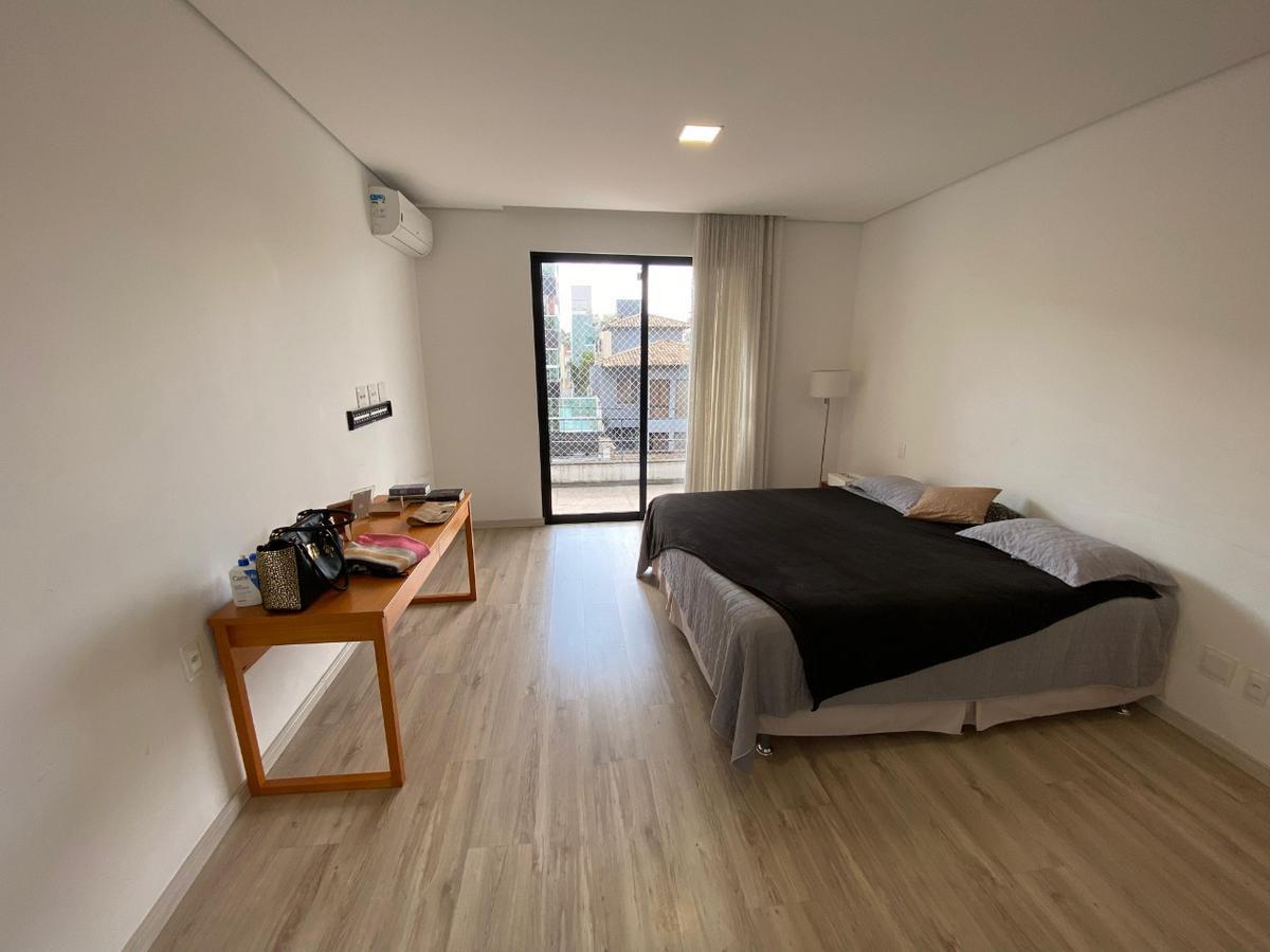 Casa, São José, 4 Quartos, 2 Vagas, 1 Suíte