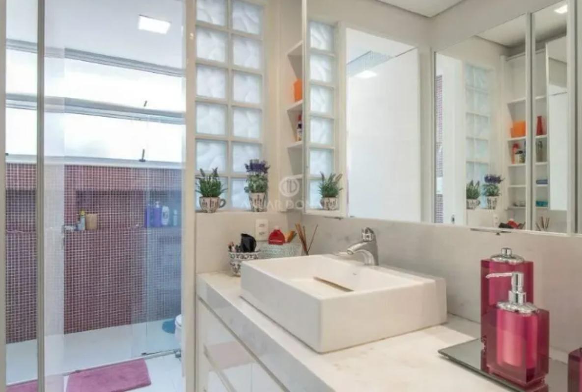 Casa, Santa Lúcia, 4 Quartos, 5 Vagas, 3 Suítes