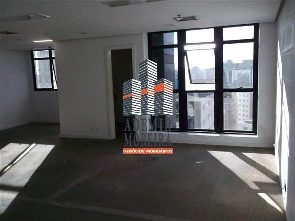 Andar, Funcionários, 4 Vagas