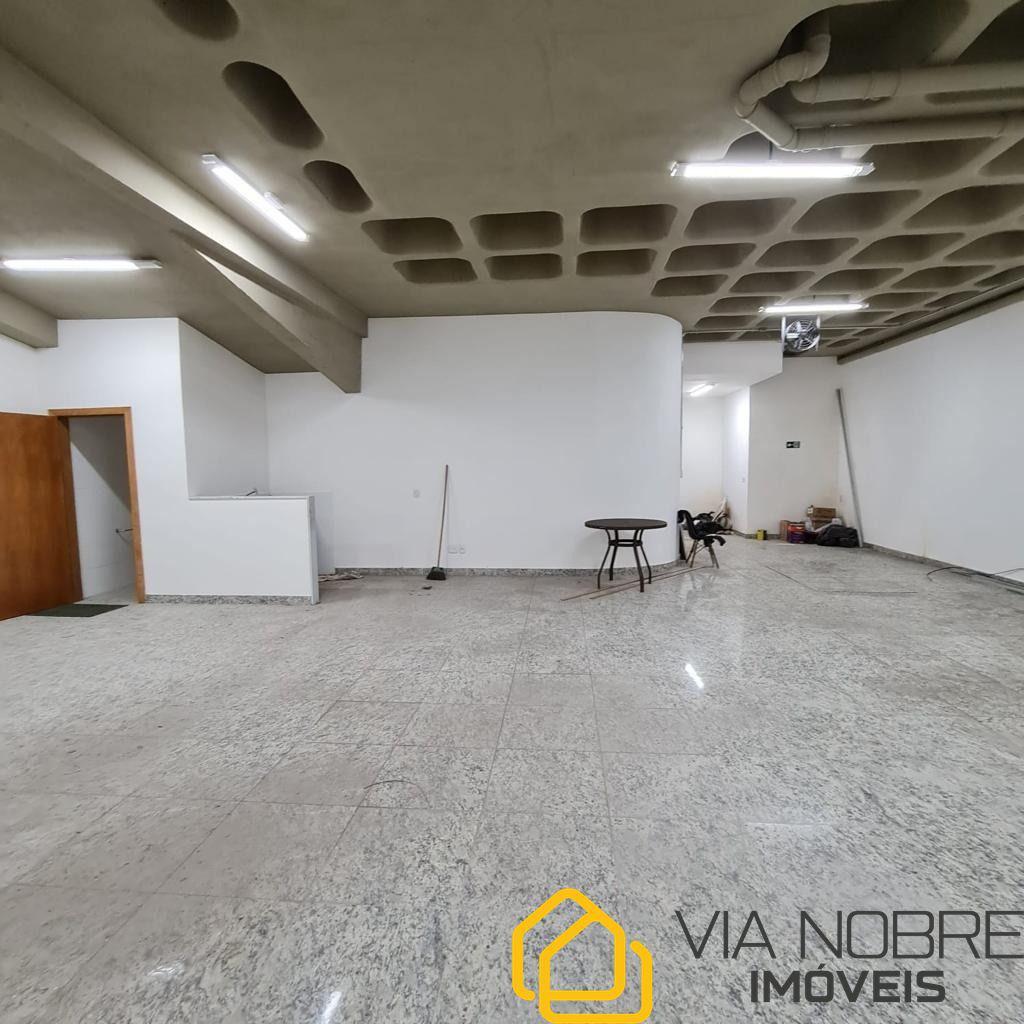 Loja, Funcionários