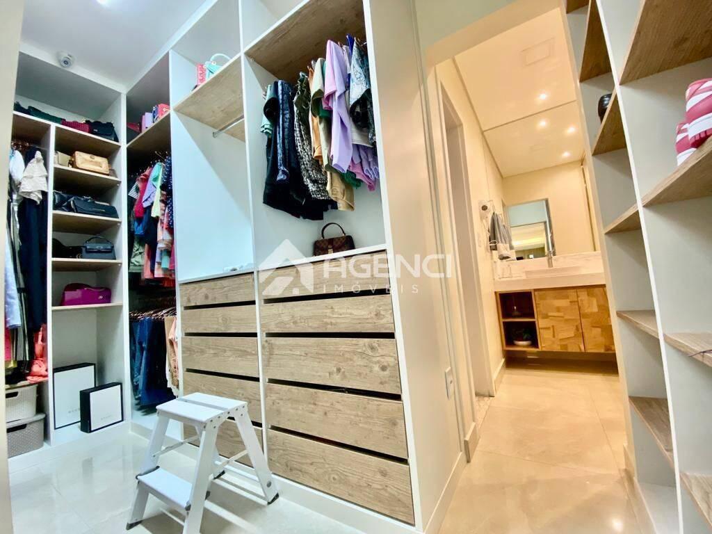 Apartamento, Cabral, 4 Quartos, 0 Vaga, 2 Suítes