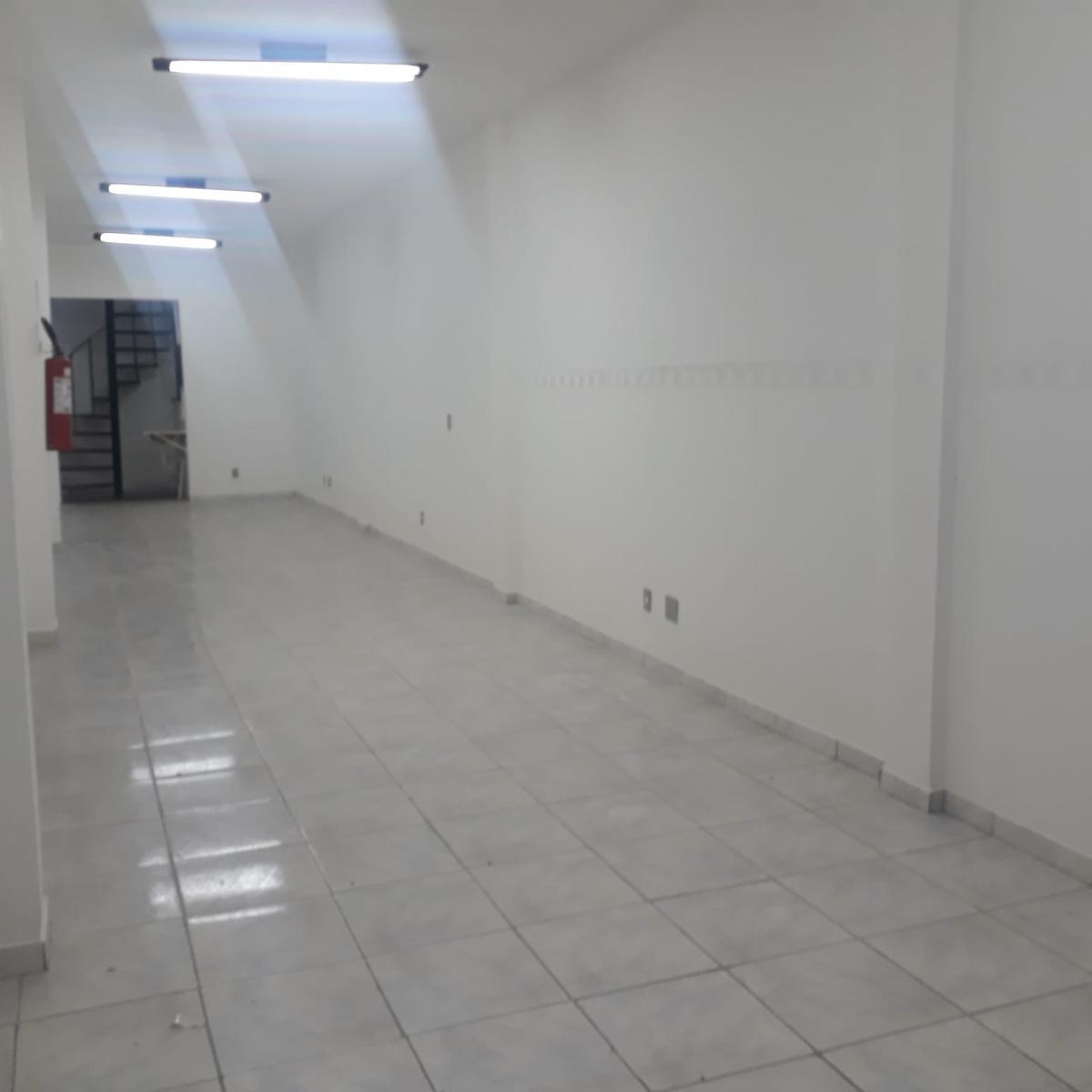 Loja, Centro, 1 Vaga