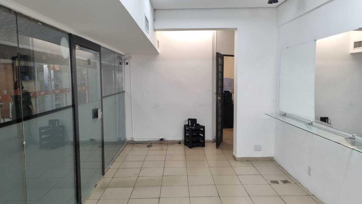 Andar, Savassi, 0 Quarto, 0 Vaga