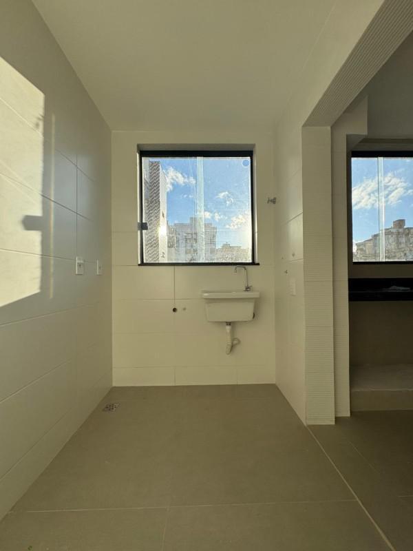 Apartamento, Sagrada Família, 3 Quartos, 2 Vagas, 1 Suíte