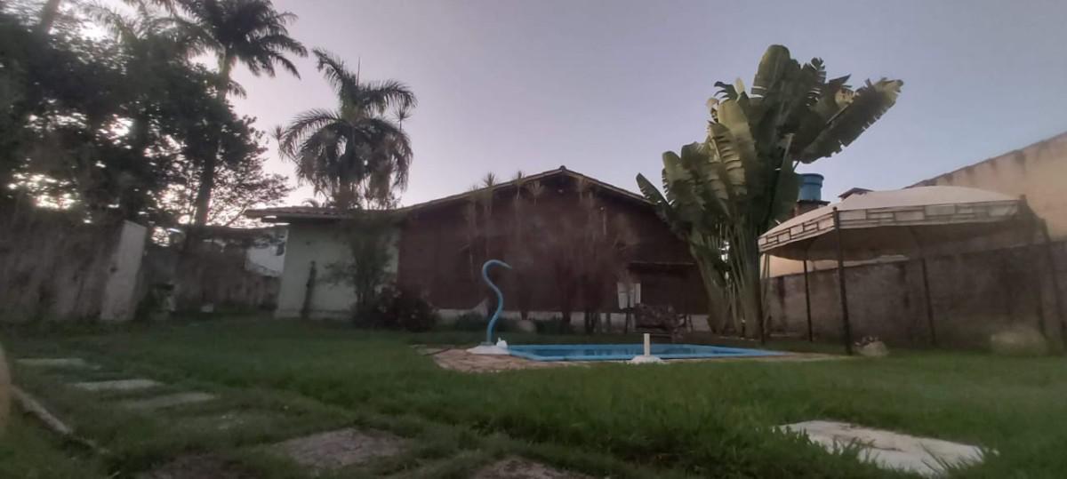 Casa, Três Barras, 3 Quartos, 4 Vagas, 2 Suítes