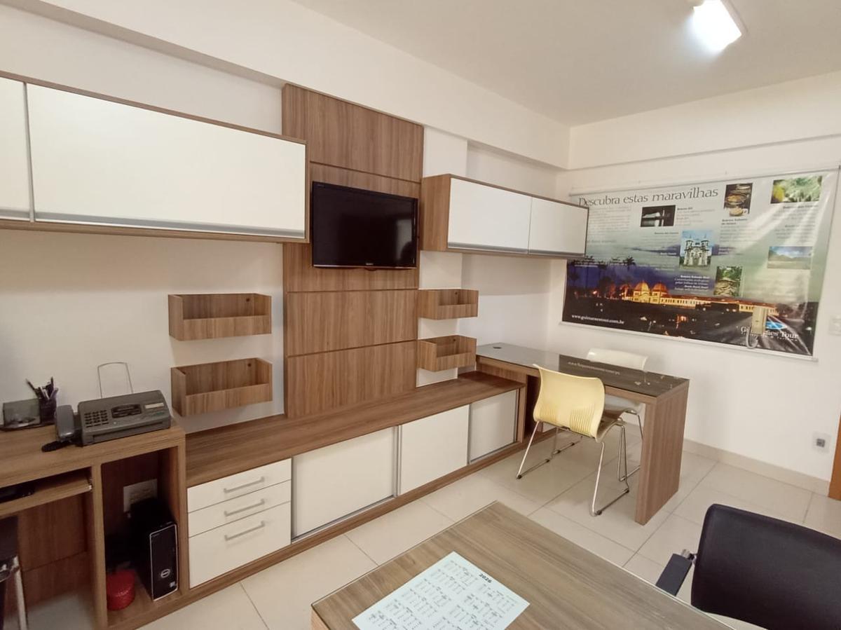 Sala, Cidade Nova, 0 Quarto, 0 Vaga