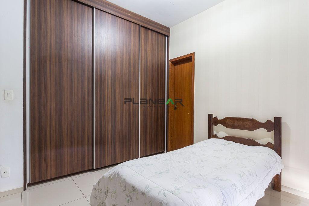 Casa, Jardim Riacho das Pedras, 5 Quartos, 4 Vagas, 2 Suítes
